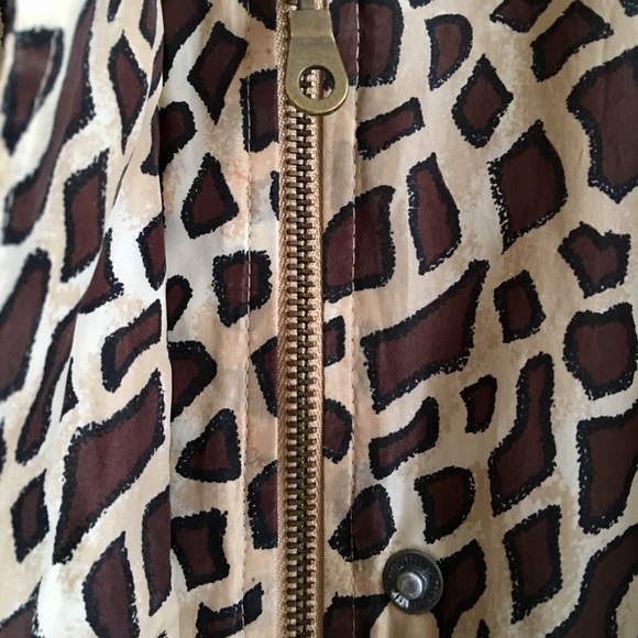 Dennis basso 🦒 print “rain & shine” coat ! SALE!! - Picture 5 of 7